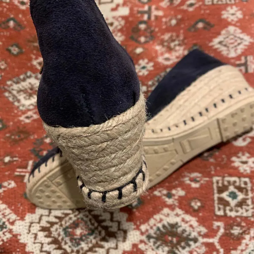 Verbenas Carmen Navy Suede Espadrille Flats